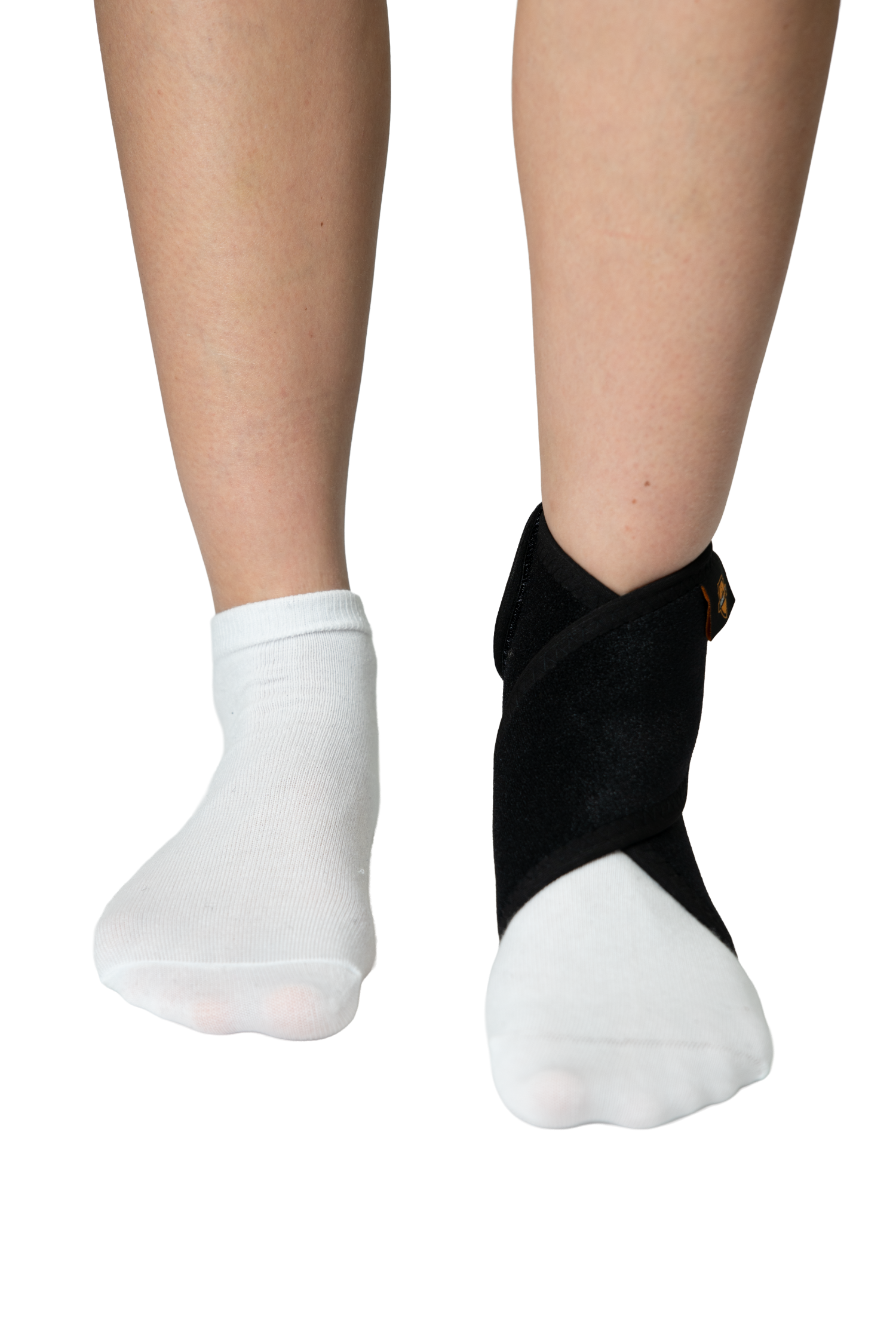 Кронштейн для лодыжки из 8 бинтов