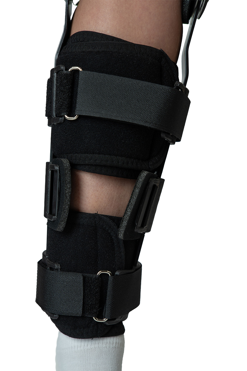 Ортез для коленного сустава, регулируемый по углу наклона